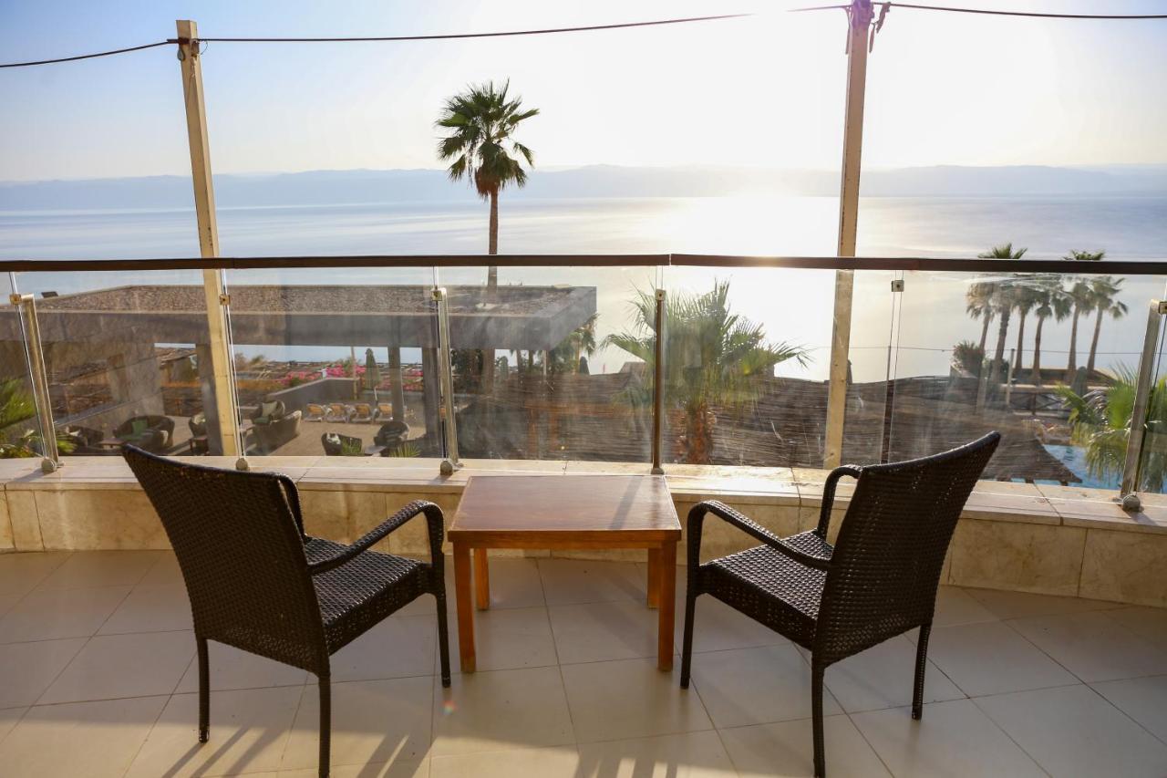O Beach Hotel & Resort Sweimeh Exterior photo